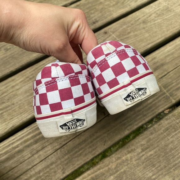 Vans Red and White Checkered lace up Shoes - Picture 6 of 8